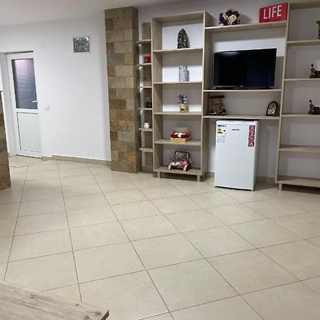 Vila Vlad 2 Mai Bagian luar foto