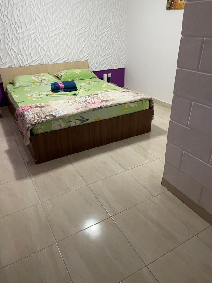 Vila Vlad 2 Mai Bagian luar foto